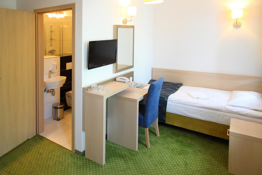 Arche Hotel Siedlce Bagian luar foto