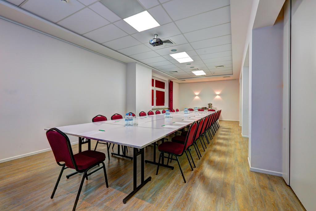 Arche Hotel Siedlce Bagian luar foto