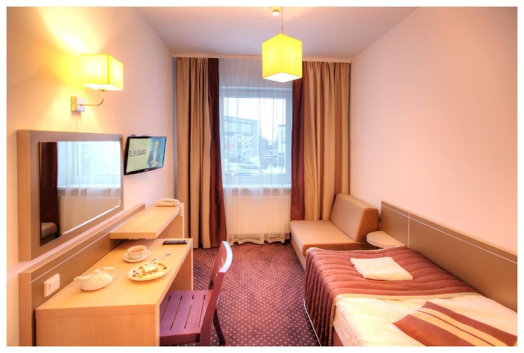 Arche Hotel Siedlce Bagian luar foto